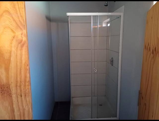 BUSINESS PROPERTY TO RENT IN LYNNWOOD